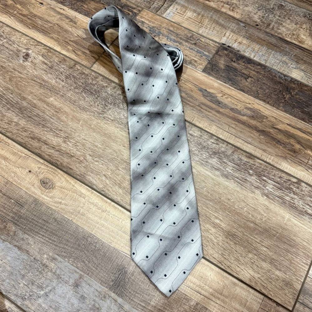 Pavone Italy Mens Silk Necktie Silver Grey Geo Diamond Pattern Made in Italy
